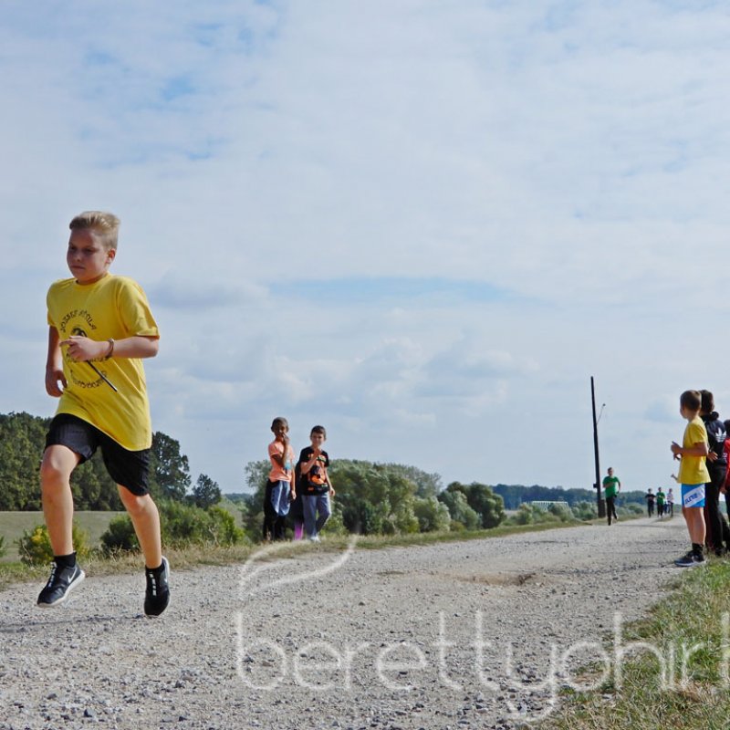 Mezei futóbajnokság Berettyóújfaluban 25